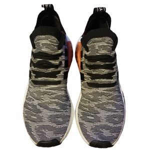 Adidas NMD R2 SNEAKERS
